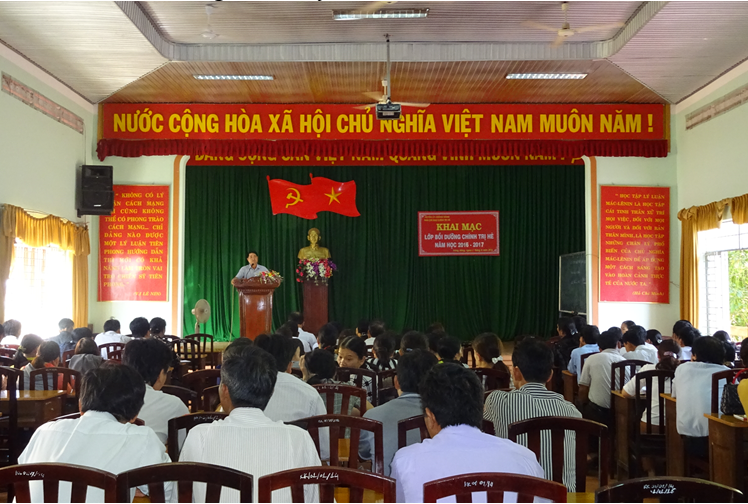 Đợt bồi dưỡng chính trị hè năm 2016